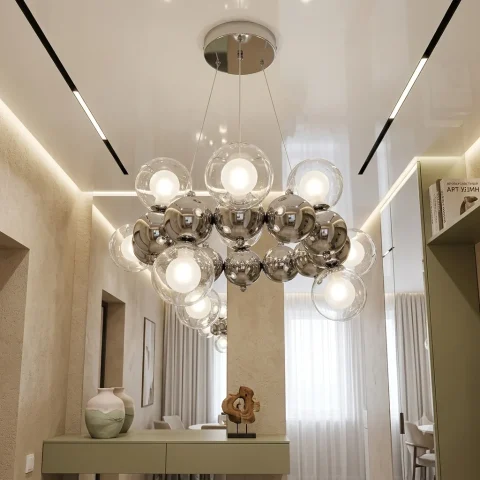 Хромована підвісна люстра Artlight 1117/12 з композицією зі скляних куль і LED-кільцем