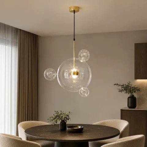 Світлодіодна підвісна люстра Artlight 81617/300-3GD із центральною скляною кулею та 3 декоративними кулями, 15W Світлодіодна підвісна люстра Artlight 81617/300-3GD із центральною скляною кулею та 3 декоративними кулями, 15W