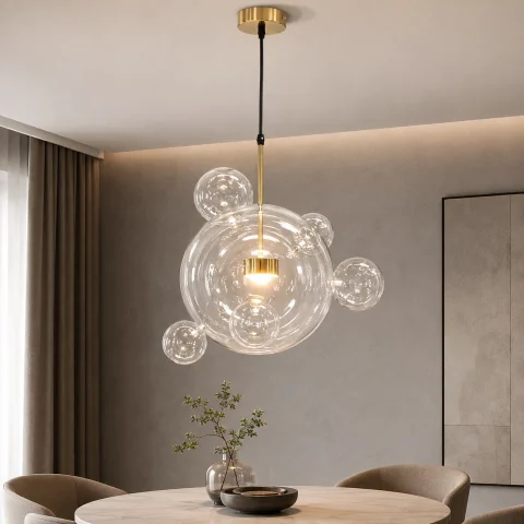 Светодиодная подвесная люстра Artlight 81617/300-5GD с центральным прозрачным шаром и 5 декоративными шарами, 15W