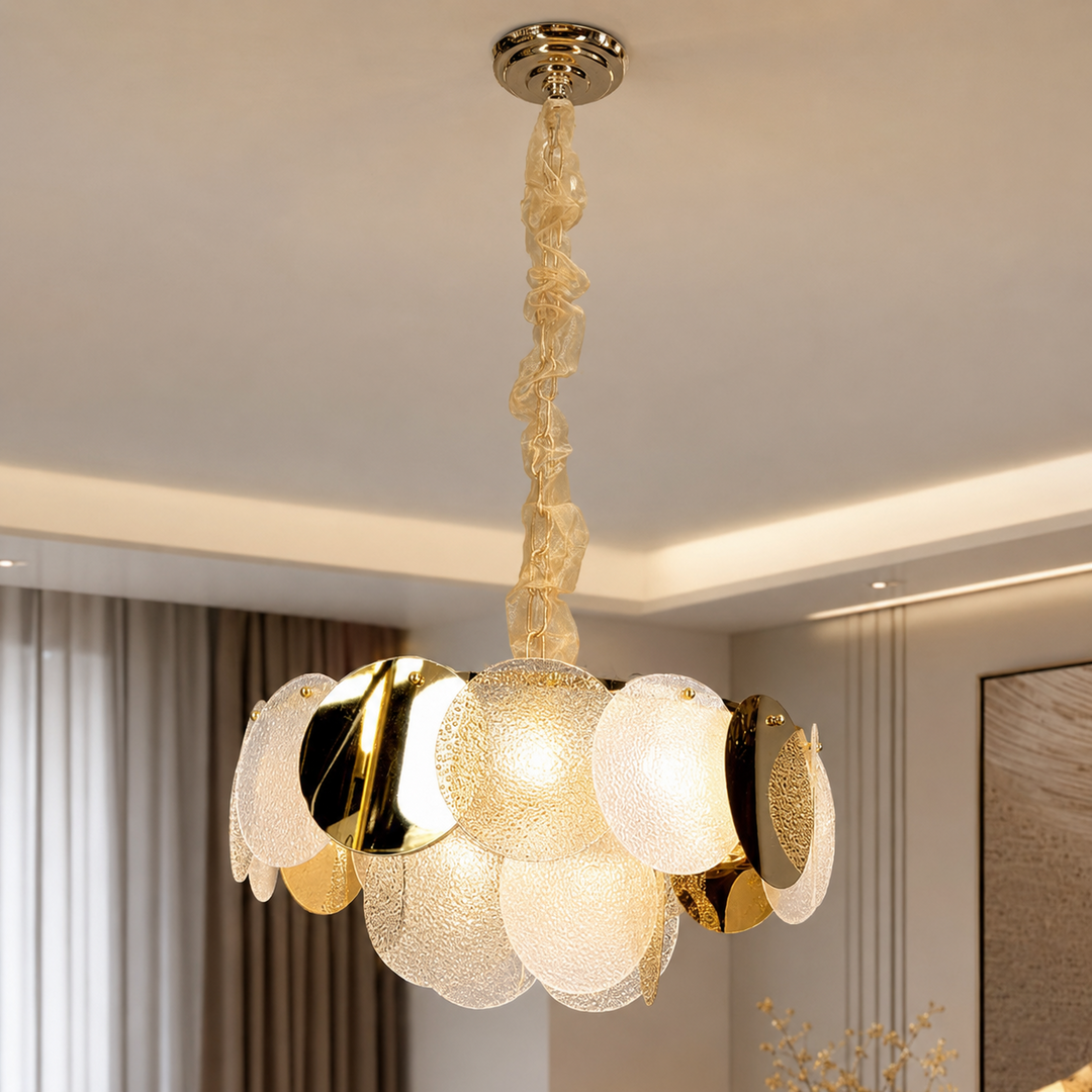 Підвісна кругла люстра Artlight 21822/500GD золота на 10 ламп E14 з прозорим, матовим та металевим декором Підвісна кругла люстра Artlight 21822/500GD золота на 10 ламп E14 з прозорим, матовим та металевим декором