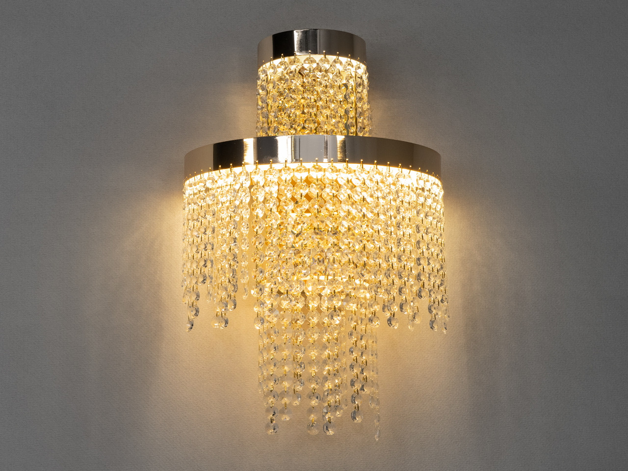 Настінний кришталевий світильник Diasha 376-BGD LED-модель у золотому кольорі, потужність 28 Вт, висота 45 см
