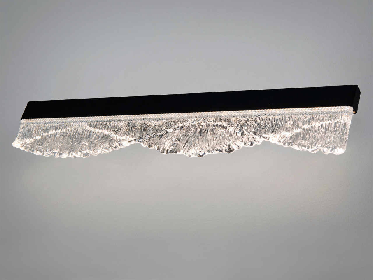 Настінне LED бра Diasha 8057/400BK чорне 11 Вт акрил 3 режими Настінне LED бра Diasha 8057/400BK чорне 11 Вт акрил 3 режими