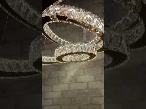 Відеоогляд товару 2: Кришталева LED люстра Linisoln 7201F/650+450+250 FG у золоті, 3 кільця, 140 W